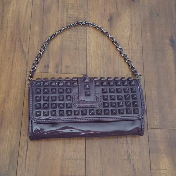 Navoh - Purple Patent Studded‎ Chain Strap Handbag - Picture 3 of 6